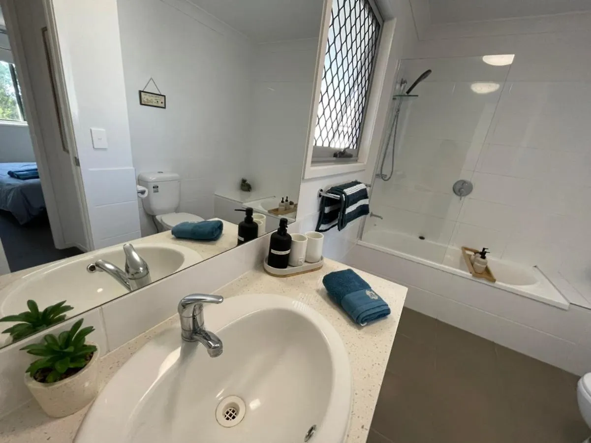 Cozy Townhouse In Dakabin Ideal For Young Family Kallangur Holiday home